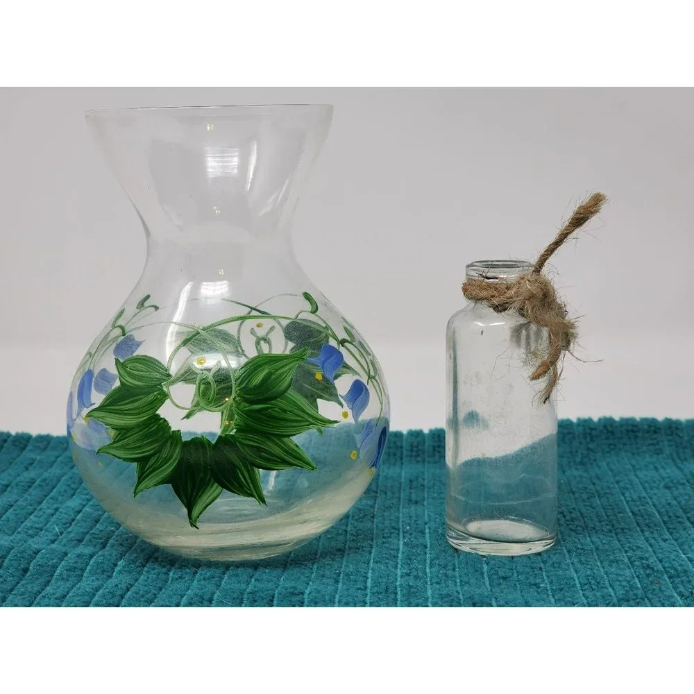 1 Hand Painted Small Vase Flowers Bluebells Leaves‎ 1 Small Bud Vase/Bottle
